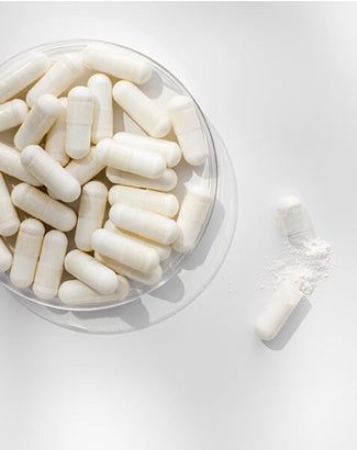 Aux consommateurs de compléments alimentaires cherchant des produits de qualité, naturels et purs